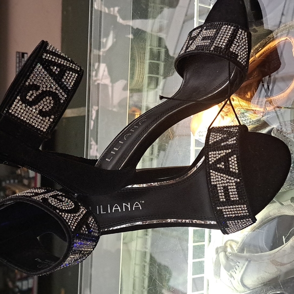 NWT RHINESTONE SAVAGE TEAM Stilettos Heels 👠 - Picture 5 of 6